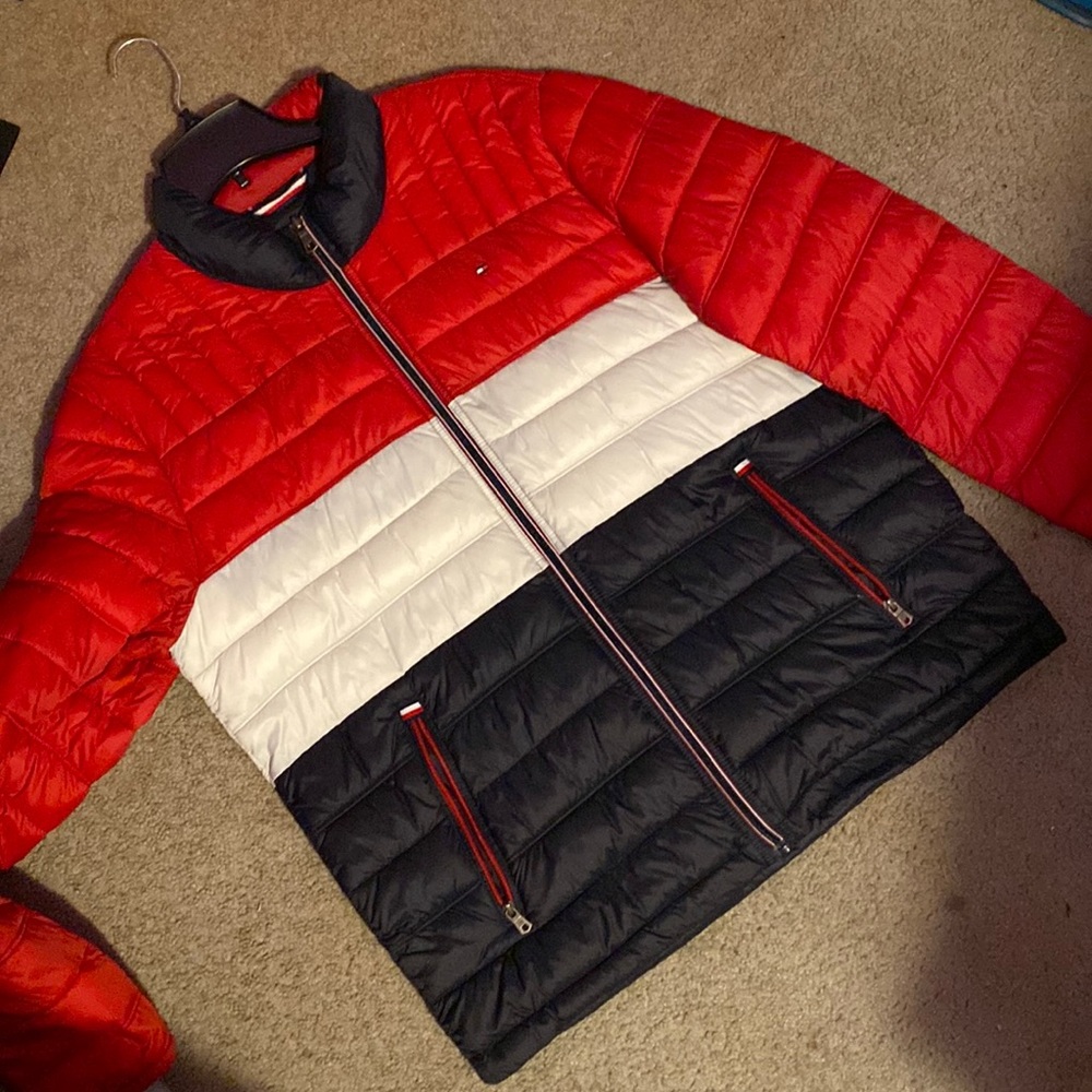 Large Red White Blue Tommy Hilfiger Puffer Jacket